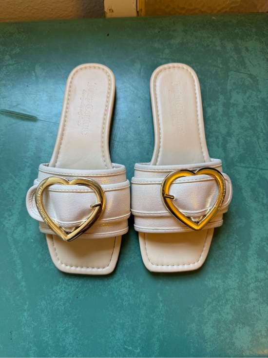 Juicy Couture Shoes - Y2K Juicy Couture Heart-Buckle Beige Slide Sandals